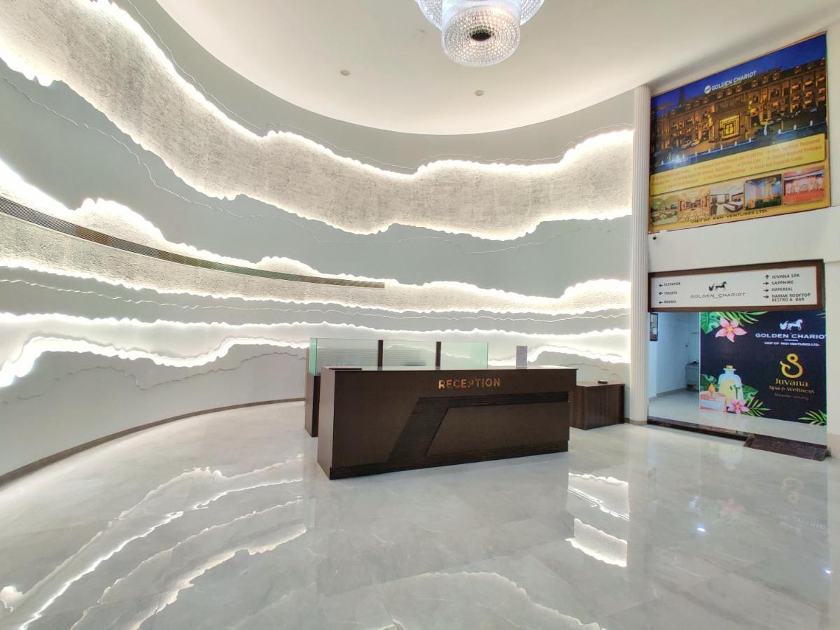 Golden Chariot Hotel ダマン エクステリア 写真