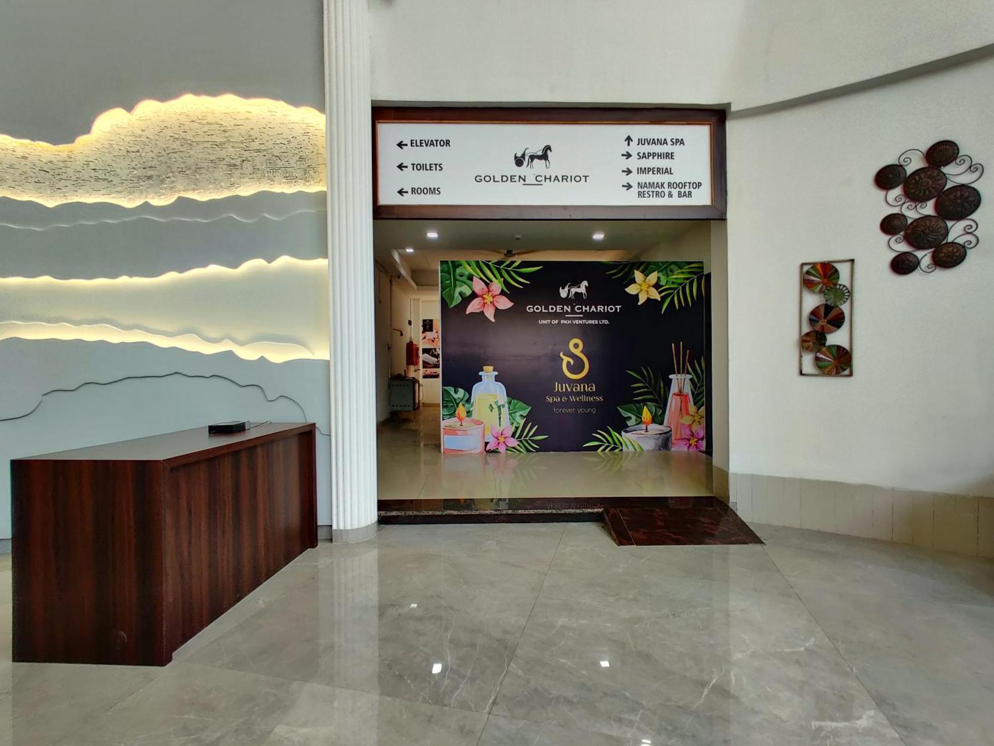 Golden Chariot Hotel ダマン エクステリア 写真